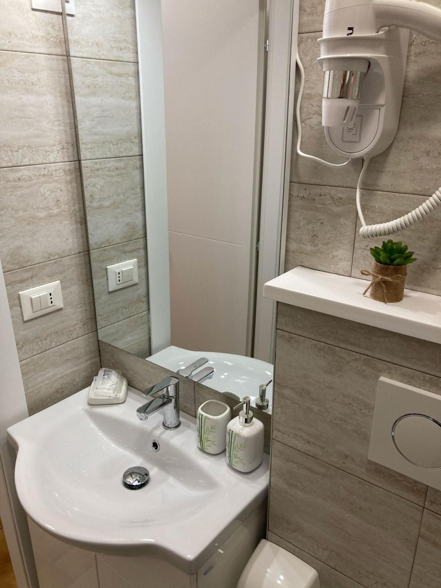 Bologna Central Apartments - Indipendenza 36 Eksteriør bilde